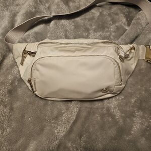 Lululemon Belt Bag 4L